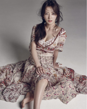 ▲▼《三流之路》雪熙头发拉直超正！　胸前深V露犯规酥胸