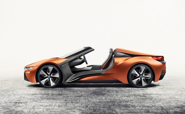 不当放羊的小孩　BMW i8敞篷版确定2018年问世（图／翻摄自BMW）