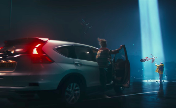 ▲90秒秀旗下热车！本田最新广告狂翻　前驱王现身冲高潮（图／翻摄自YouTube／Honda）